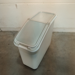 Storage container 79 liters Rubbermaid